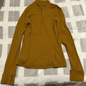 LULULEMON HALF ZIPPED SWEATSHIRT
